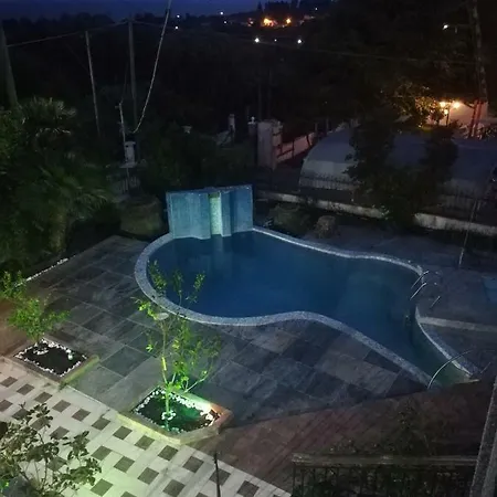 Rural Private Pool, Bbq, Court ,20' Airport Nea Kallikrateia