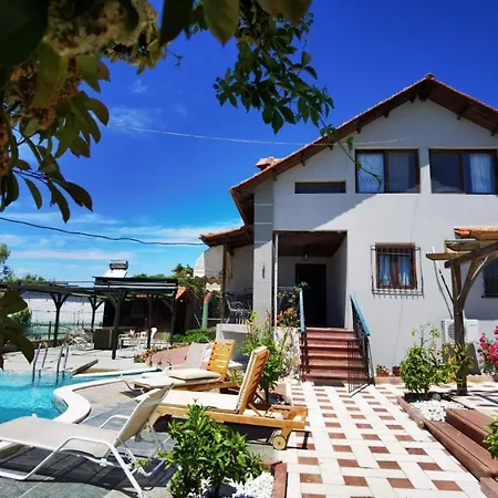 Rural Private Pool, Bbq, Court ,20' Airport Villa Nea Kallikrateia