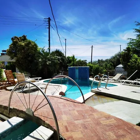 Rural Private Pool, Bbq, Court ,20' Airport