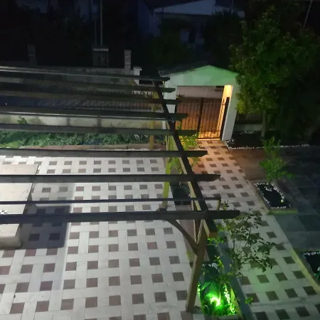 Villa Rural Private Pool, Bbq, Court ,20' Airport *