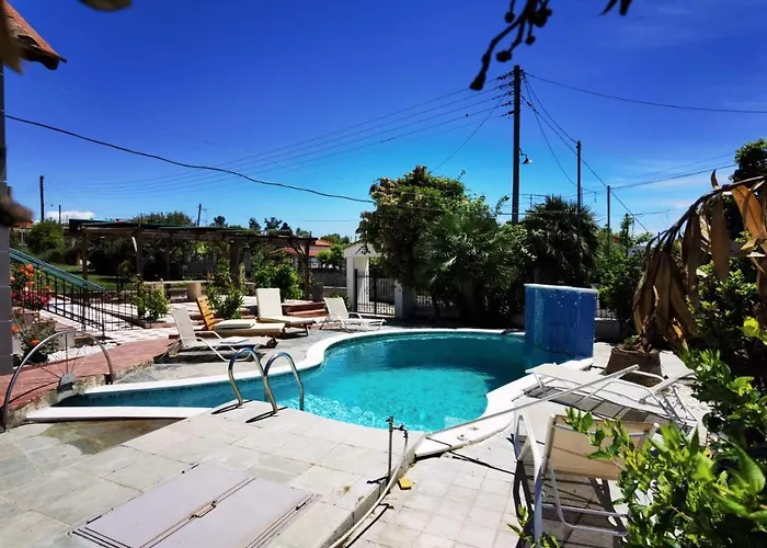 Rural Private Pool, Bbq, Court ,20' Airport Nea Kallikrateia