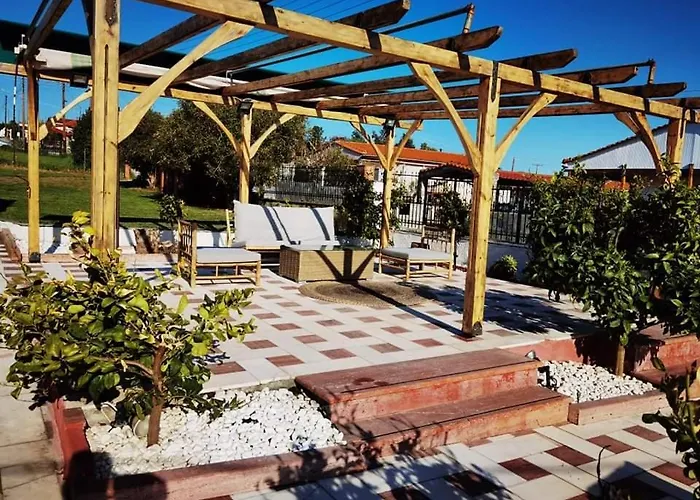 Villa Rural Private Pool, Bbq, Court ,20' Airport Nea Kallikrateia