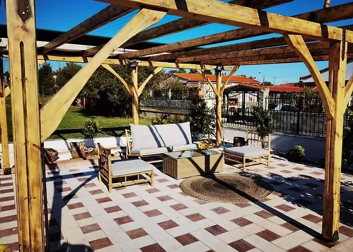 Villa Rural Private Pool, Bbq, Court ,20' Airport *
