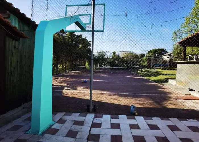 Rural Private Pool, Bbq, Court ,20' Airport Villa
