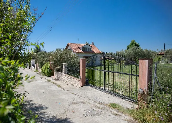 Rural Private Pool, Bbq, Court ,20' Airport * Nea Kallikrateia