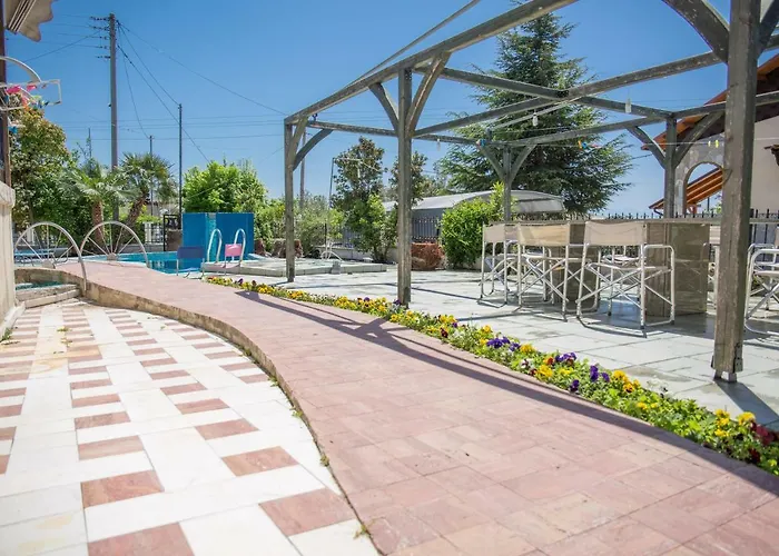 Villa Rural Private Pool, Bbq, Court ,20' Airport *