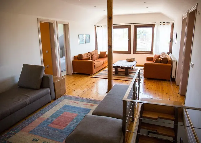 Villa Rural Private Pool, Bbq, Court ,20' Airport *