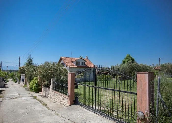 Rural Private Pool, Bbq, Court ,20' Airport Villa Nea Kallikrateia