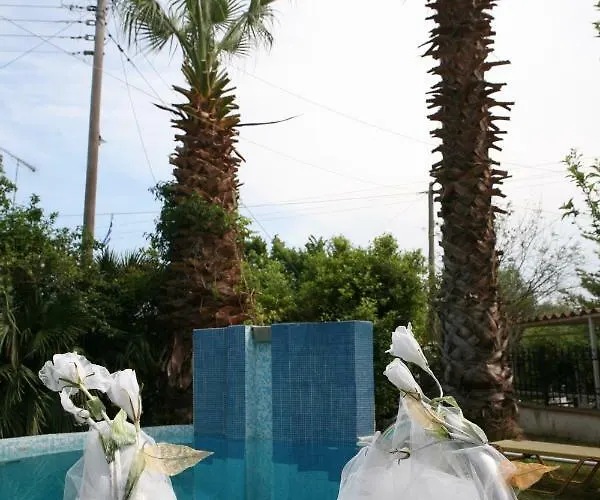 Rural Private Pool, Bbq, Court ,20' Airport *