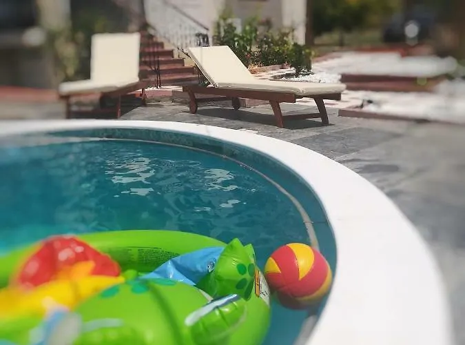 Rural Private Pool, Bbq, Court ,20' Airport * Nea Kallikrateia