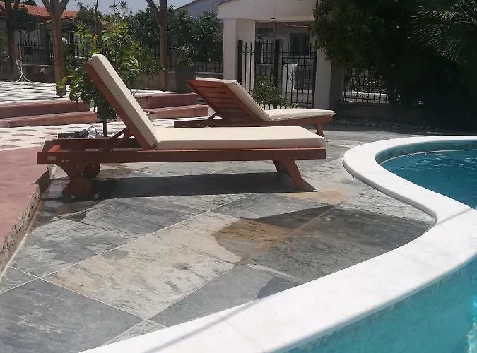 Villa Rural Private Pool, Bbq, Court ,20' Airport Nea Kallikrateia