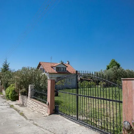 Rural Private Pool, Bbq, Court ,20' Airport Villa Nea Kallikrateia